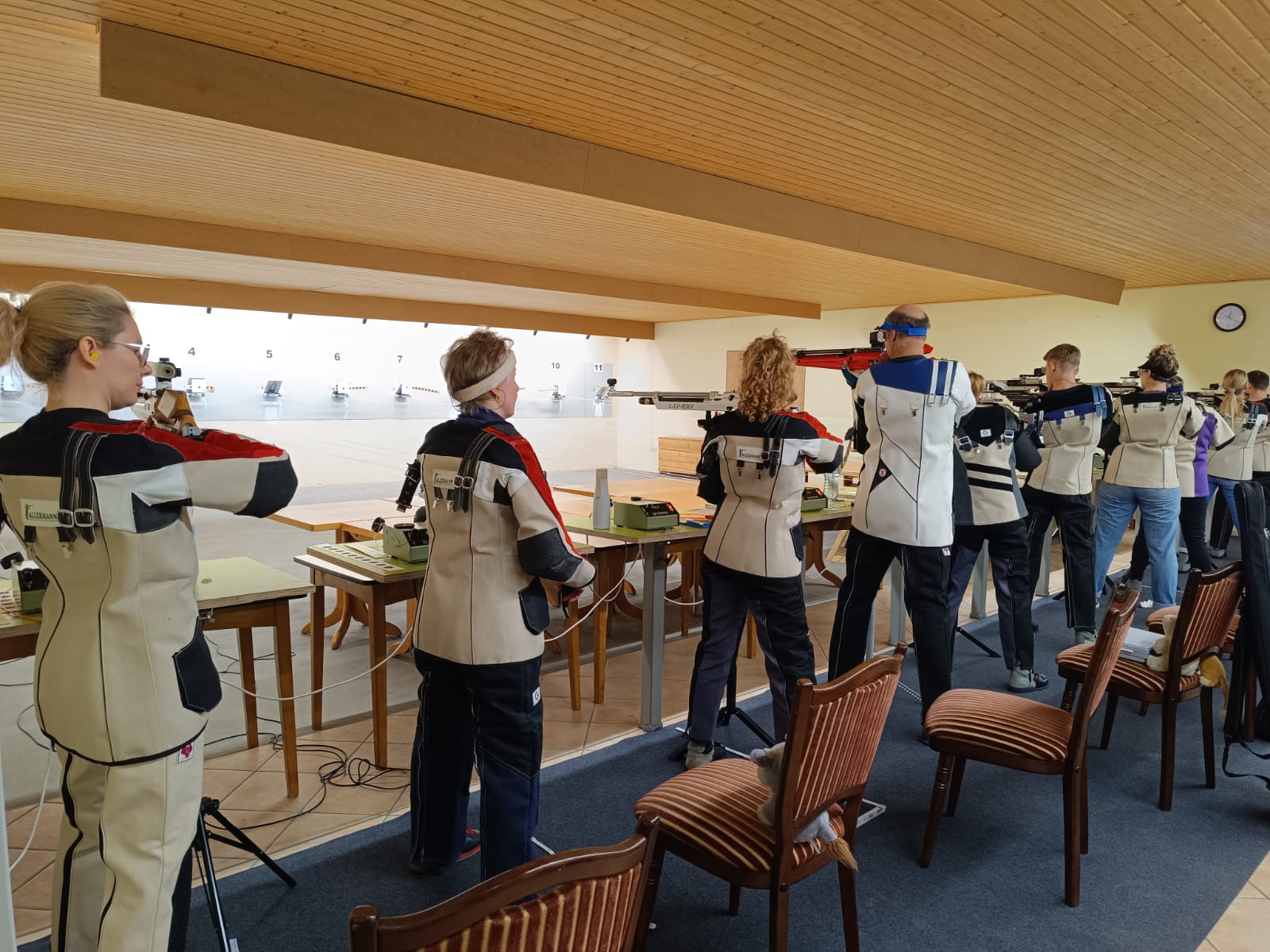 Erster Wettkampftag in der Bezirksliga Luftgewehr Fallingbostel! 🎯